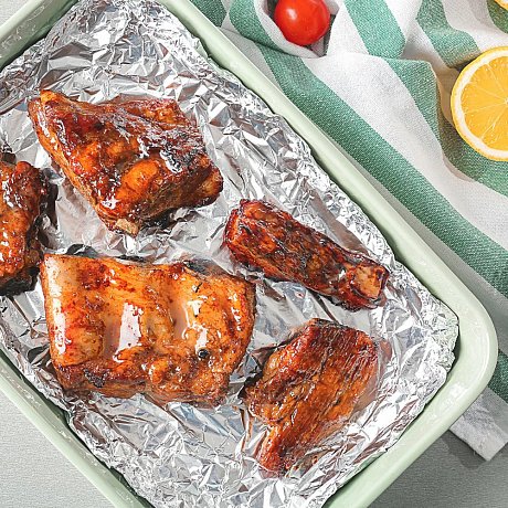 Фольга алюминиевая пищевая, суперпрочная, 44х100 см/м, 14 мкн