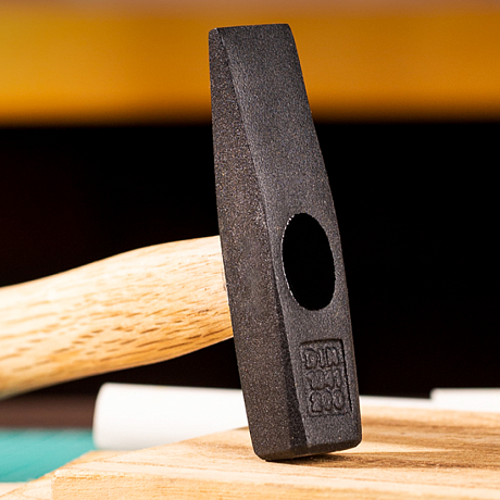 Молоток слесарный Deli YS DL442200, 0.2 кг, деревянная рукоятка