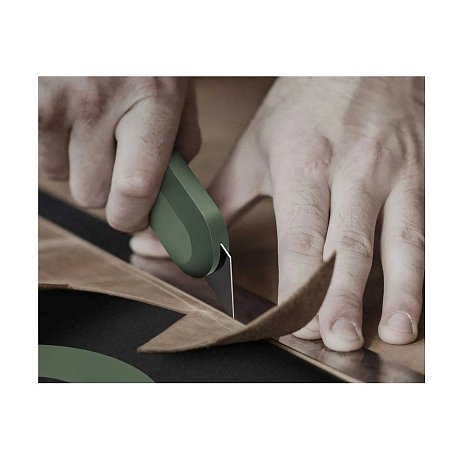 Нож строительный Deli HS EHT4008L, 135x30 мм, трапеция, Soft Touch, зеленый