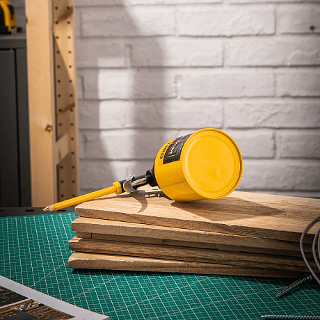 Масленка для смазки стальная Deli YS EDL2401, 180 мл, медный носик, желтая